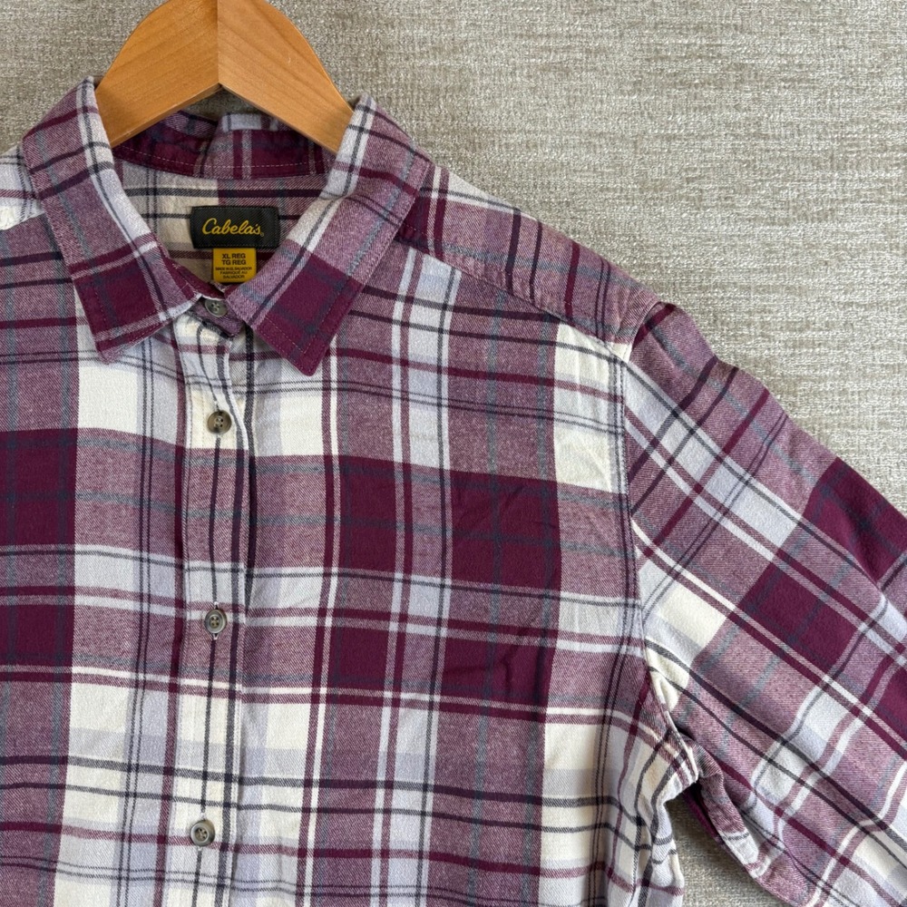 Cabela's Womens XL Burgundy Plaid Cotton Flannel Button Up Shirt EUC Cabincore